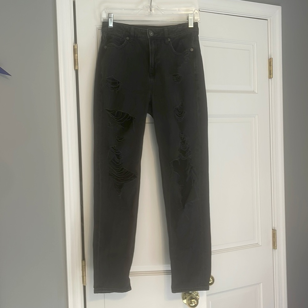 Women’s American Eagle comfort stretch waist band ripped black jeans